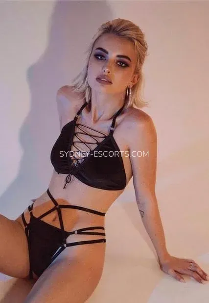 Sydney escorts Ariel — 3