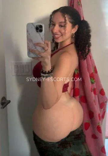 Sydney escorts Alicia — 3