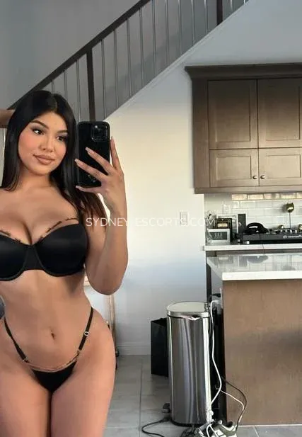 Sydney escorts Stella — 1