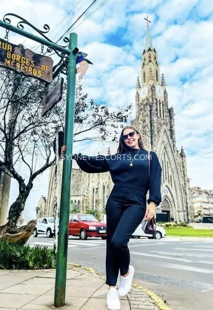 Sydney escorts Belinda — 2