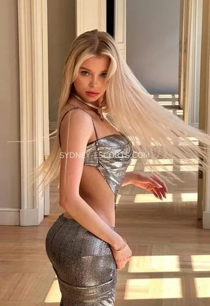 Sydney escorts Chelsea — 2