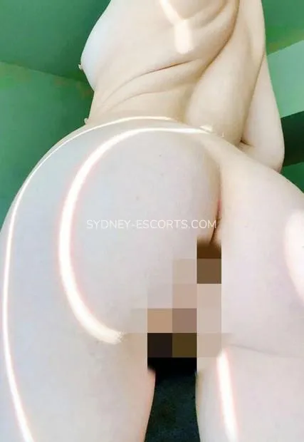 Sydney escorts Ella — 2