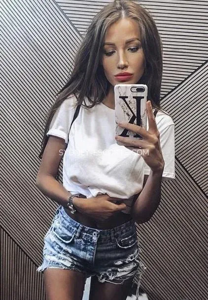 Sydney escorts Cecilia — 4