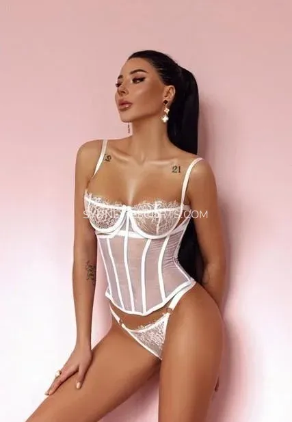Sydney escorts Adrianna — 1