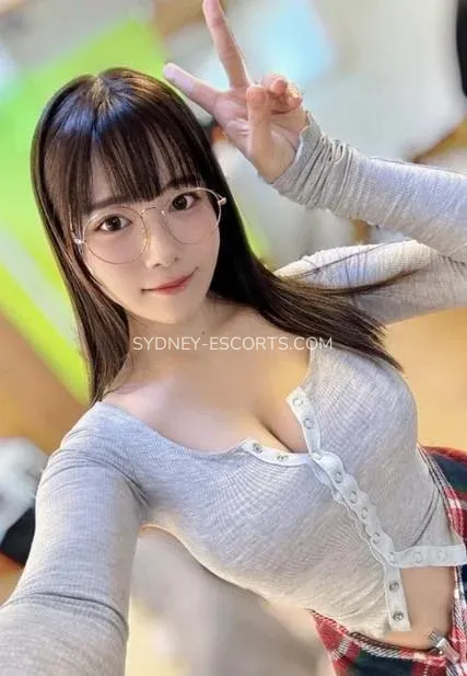 Sydney escorts Lilly — 6