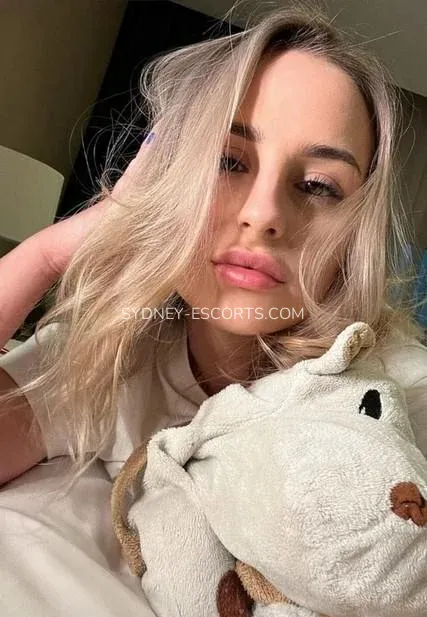 Sydney escorts Leah — 3