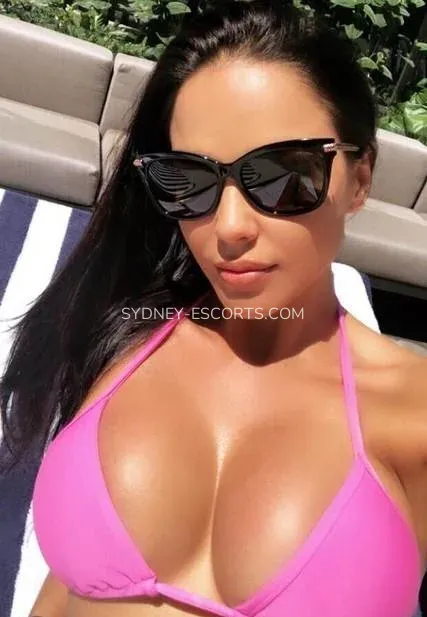Sydney escorts Lavinia — 3
