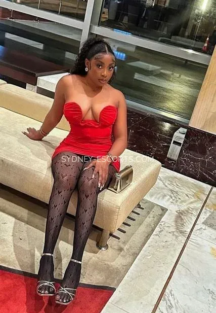 Sydney escorts Laura — 1